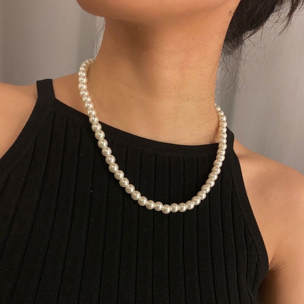 *BASILIA* Simple Pearl Beaded Fashion Necklace
